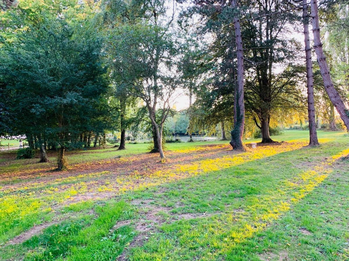 Gite Du Parc Du Moulin Du Pre Bavent Εξωτερικό φωτογραφία